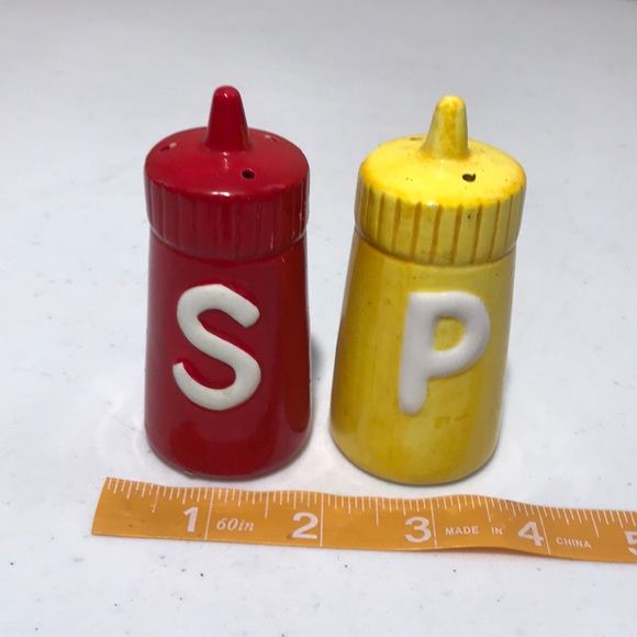 Salt & Pepper Ceramic Shakers Ketchup & Mustard - Picture 1 of 4